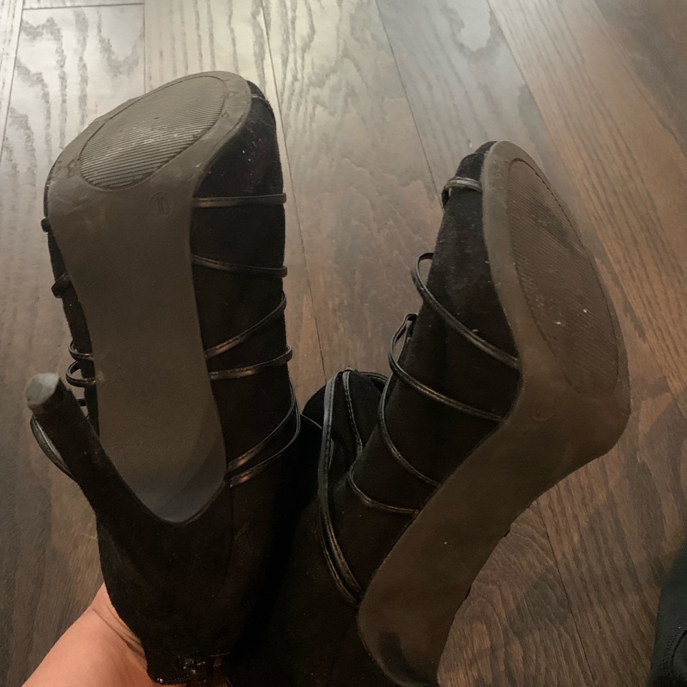 Booties - Picture 5 of 5